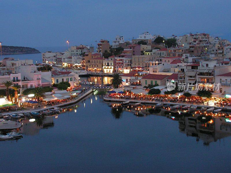 Agios Nicolaos -克里特岛-希腊港口从湖